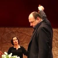 Review - God of Carnage: Screw the Middle Classes! I Will Never Accept Them!