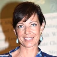 Broadway Vet Allison Janney Joins Cast of Upcoming Movie 'The Oranges'