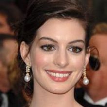 Hathaway Nervous But Ready To Play Garland In 'GET HAPPY'