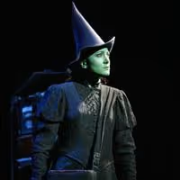 Photo Flash: Dee Roscioli Soars To Broadway In WICKED