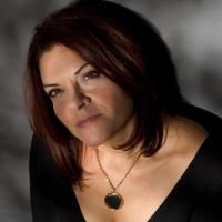 Rosanne Cash Launches St. Ann's Warehouse's 30th Anniversary Season Tonight, 10/9