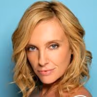 Toni Collette Wins 2009 Emmy Award For Outstanding Actress in a Comedy Series