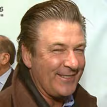 STAGE TUBE: Alec Baldwin Chats Oscar Hosting Duties to ET