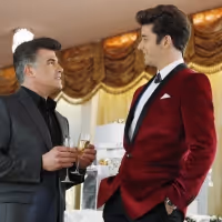 Photo Flash: Sneak Peek - Bryan Batt Guest Stars on 'Ugly Betty,' 4/7