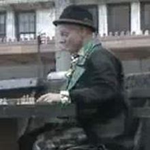 CIRQUE TUBE: BANANA SHPEEL - 'Chess In The Park'