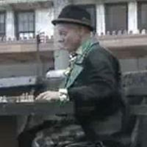 CIRQUE TUBE: BANANA SHPEEL - 'Chess In The Park' - Chicago Theater Video