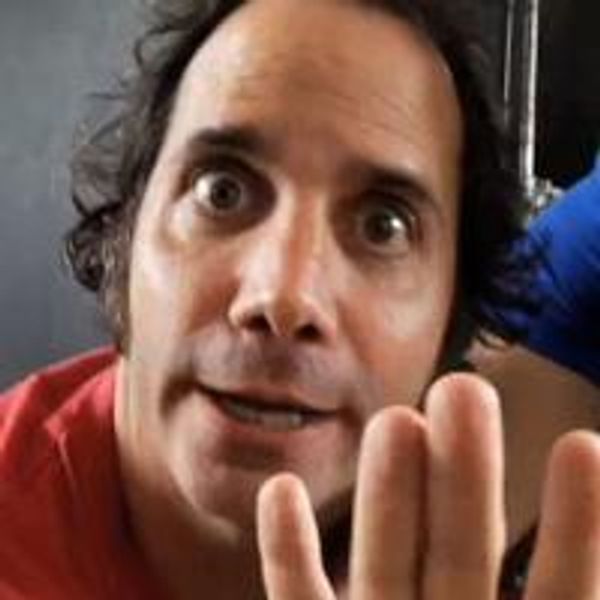 CIRQUE TUBE: A New Twist on Vaudeville Part 4 - The Comic Artist - Chicago Theater Video