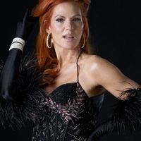 Quinn Lemley Stars in BURLESQUE TO BROADWAY, 2/12