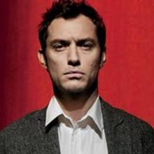 HAMLET Star Featured Jude Law in VOGUE