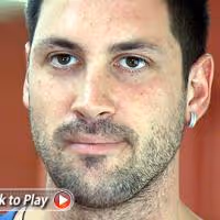 STAGE TUBE: 'BURN' And 'DANCING' Hunk Maksim Chmerkovskiy Talks Split To ET Video