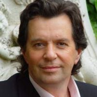 Finbar Wright Announces Upcoming Concerts