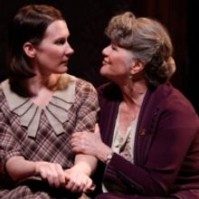 Roundabout Theatre Extends THE GLASS MENAGERIE Thru 6/13