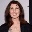 Joanna Gleason to Perform at Second Annual 'New York Bag Ladies Luncheon,' 5/4