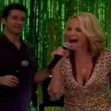 TV: GLEE - Kristin Chenoweth & Matthew Morrison: 'Alone'