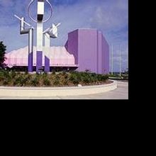 Van Wezel Performing Arts Hall Announces April Events