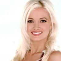 Holly Madison Set to 'Tease' in PEEPSHOW 6/27