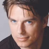 John Barrowman to Guest on GLEE?