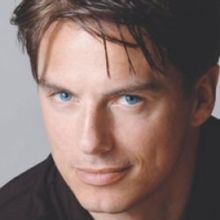 John Barrowman to Guest on GLEE?