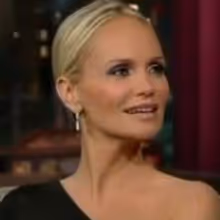STAGE TUBE: Kristin Chenoweth on CBS' The Late Show