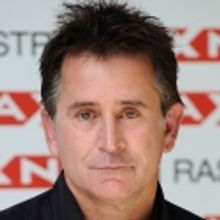 LEND ME A TENOR's Anthony LaPaglia to Undergo Second Hip Replacement Surgery