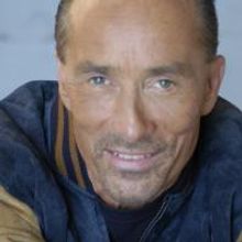 Lee Greenwood's 'Tennessee Christmas' Comes to The Orleans Showroom 12/6