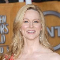 Laura Linney Awarded Common Wealth Award of Distinguished Service, 4/24