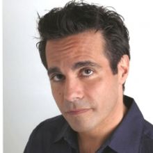 The Rrazz Room Welcomes Mario Cantone at The Castro Theater, April 10