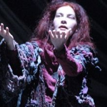 MEDEA E LA LUNA Plays Rome's Teatro India