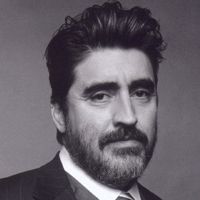 Alfred Molina Talks RED with LATimes