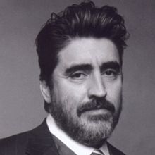 Alfred Molina Talks RED with LATimes