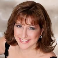 Don't Tell Mama Presents Nikole Kafka's 'Vamps, Vixens & Villains,' 11/1 - 11/14