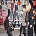 Photos: AMERICAN IDIOT Unveils IDIOT-Themed Windows at Bloomies