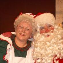 Way Off-Broadway Dinner Theatre Hosts 'Breakfast with Santa Claus,' 12/19, 12/20 & 12/23