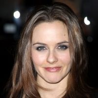 Alicia Silverstone Says Converting to Veganism Helped Usher Her Into the Theatre