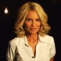 STAGE TUBE: Kristin Chenoweth Tells '7 Things' to NEWSWEEK