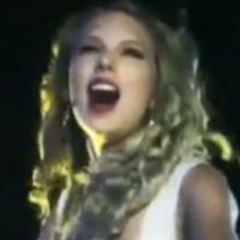 STAGE TUBE: Taylor Swift Sings 'Tonight' For MTV's 'VMA Side Story'