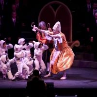 GMCLA Stretches Big This Christmas