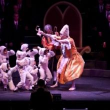 GMCLA Stretches Big This Christmas