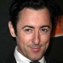 Alan Cumming Set to Host amfAR's 10th Annual 'Honoring with Pride' Gala 6/11