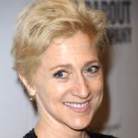 Falco Led 'NURSE JACKIE' Premieres on Showtime 6/8, Best & Smith to Co-Star