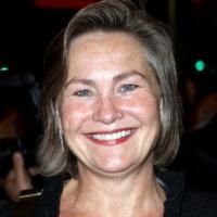Photo Coverage: THE ROYAL FAMILY - Opening Night Arrivals