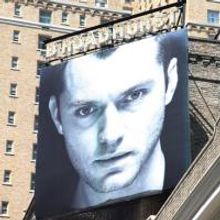 TWITTER WATCH: HAMLET - 'Have skull, will travel'