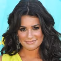 STAGE TUBE: GLEE - Lea Michele Soars on WICKED's 'Defying Gravity'