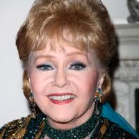 Photo Coverage: Debbie Reynolds Debuts 'An Evening Of Music And Comedy' At Cafe…