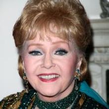 Photo Coverage: Debbie Reynolds Debuts 'An Evening Of Music And Comedy' At Cafe…