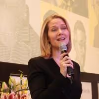 Photo Flash: Rebecca Luker Celebrates GREENWICH TIME at Barnes & Noble