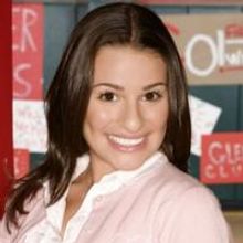 GLEE Star Lea Michele and Castmates Cheer on IDOL's Lambert