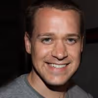 T.R. Knight Talks Fame and PARADE with the Los Angeles Times