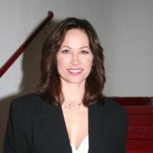 Linda Eder Kicks Off Rrazz's Marine Memorial Concert Series with 'All of Me,' 12/11 &