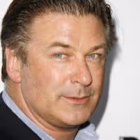 Alec Baldwin & Steve Martin Set for SNL's 'A Very Gilly Christmas,' 12/17